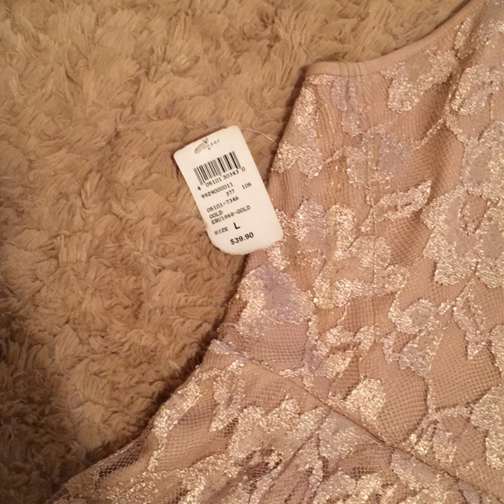 Dress - Picture 3 of 4